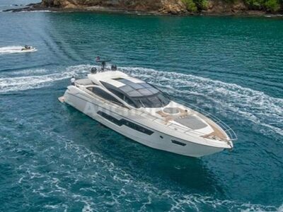 Sunseeker Predator 82ft