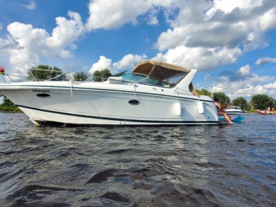 Boat for Charter on Ottawa River (10 Guests - 3 Hour minimum)