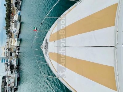 Yacht Charter IN ABU DHABI – Max 10 Guests