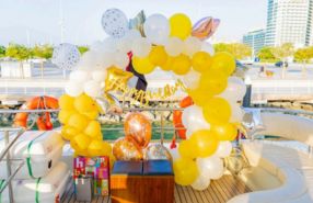 Luxury yacht charter Majesty 56 | AnchorsBook.com