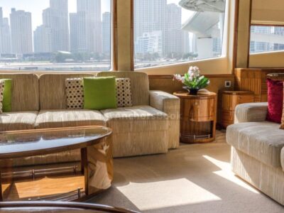Majesty 101ft Yacht Rental With Jacuzzi (Dubai – 60 Guests Max)