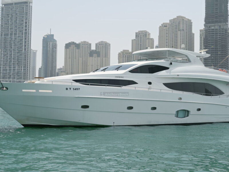 Majesty 101ft Yacht Rental With Jacuzzi (Dubai – 60 Guests Max)