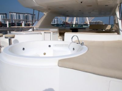 Majesty 101ft Yacht Rental With Jacuzzi (Dubai – 60 Guests Max)