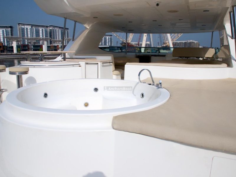Majesty 101ft Yacht Rental With Jacuzzi (Dubai – 60 Guests Max)