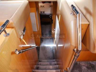Majesty 59ft Yacht Rental (Dubai – 25 Guests Max)