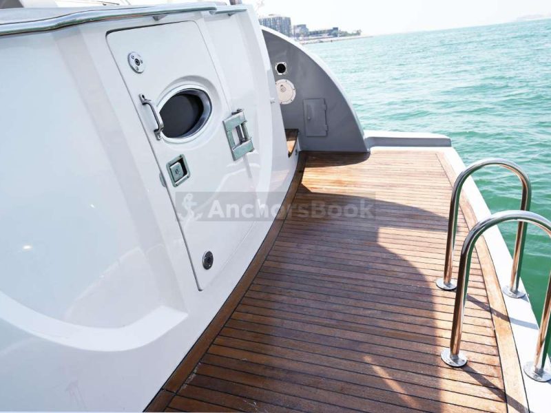 Majesty 59ft Yacht Rental (Dubai – 25 Guests Max)