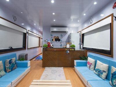 Party Yacht Rental IN ABU DHABI – Max 20 Guests