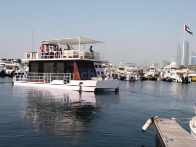 Party Yacht IN ABU DHABI – Max 20 Guests