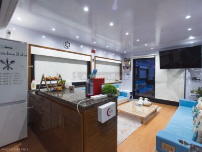 Party Yacht Rental IN ABU DHABI – Max 20 Guests