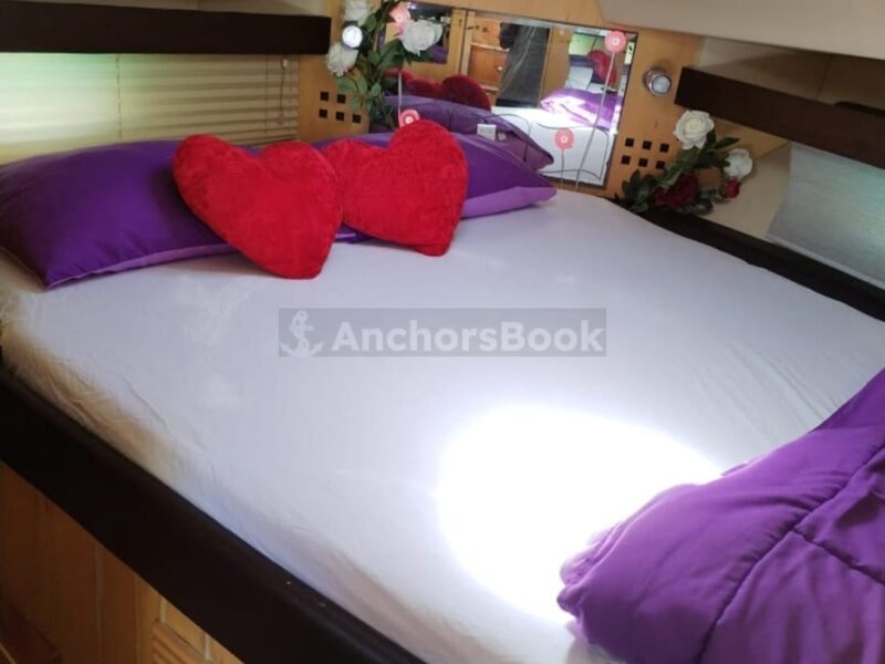 Romantic Yacht Charter IN ABU DHABI – Max 10 Guests