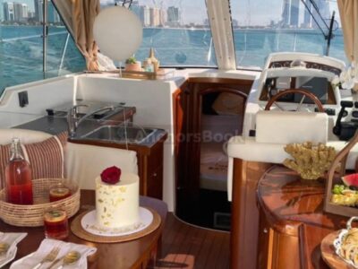 Luxury Yacht IN ABU DHABI – Max 10 Guests