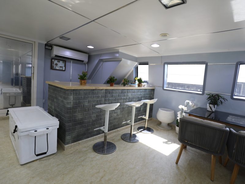 Private Event Mega Yacht Charter - In Abu Dhabi - 120 Guests Max
