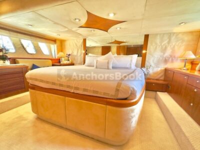 Luxury VIP Boat Rental – 70ft Private Rental In Dubai – 22 Guests