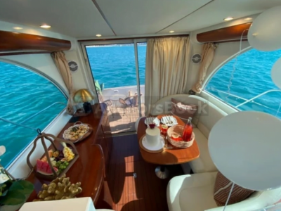 Hourly Luxury Yacht Rental In New Orleans