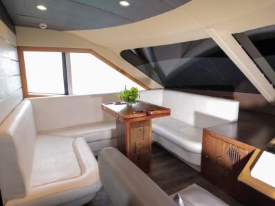 Black Helsinki – Majesty 95ft Party Yacht With Jacuzzi (Dubai – 50 VIP guests Max)