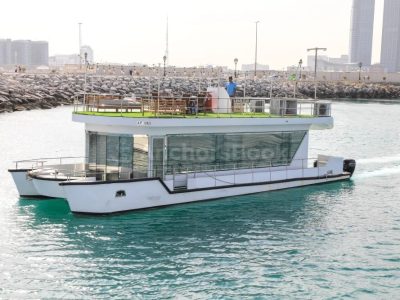 Sunshine Houseboat – 20 Pax | Intimate Luxury with Water Toys - Abu Dhabi