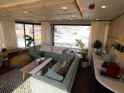 Sunshine Houseboat – 20 Pax | Intimate Luxury with Water Toys - Abu Dhabi