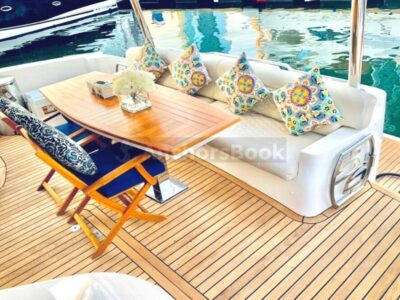 Private Boat Rental – Majesty 56ft Yacht in Dubai – 25PAX