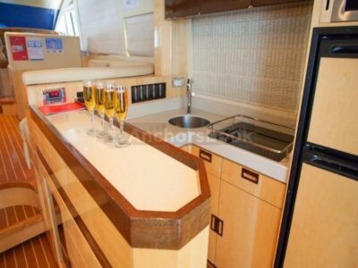 Private Boat Rental – Majesty 56ft Yacht in Dubai – 25PAX