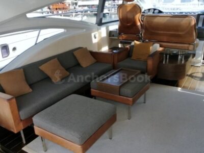 Private Yacht Charter In Dubai – 68ft Luxury Yacht – 15 PAX