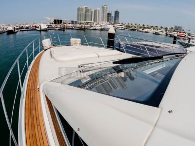 Private Yacht Charter In Dubai – 68ft Luxury Yacht – 15 PAX