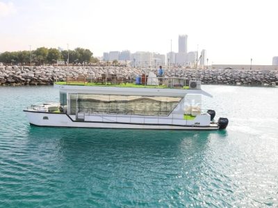 Sunshine Houseboat – 20 Pax | Intimate Luxury with Water Toys - Abu Dhabi
