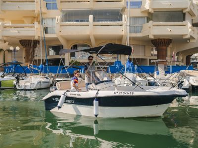 Rent a Boat without License - Mareti