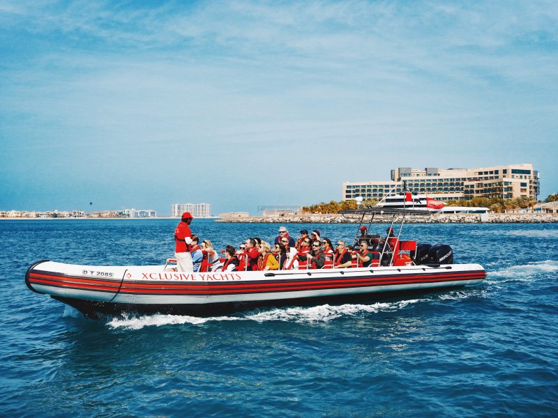 90 Minute Speed Boat Tour: Marina, Atlantis, Palm and Burj al arab