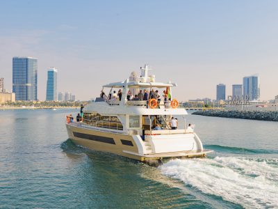 DUBAI MARINA YATCH TOUR - 1HR