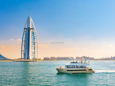 DUBAI MARINA YATCH TOUR - 1HR