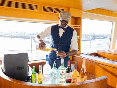 Shared Tour - YATCH RIDE & SLIDE - 4HR (Includes Food, Slides, Drinks)