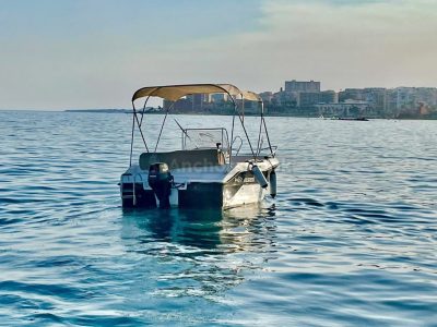 Rent a Boat without License - Mareti