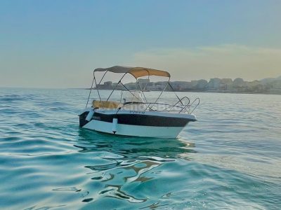 Rent a Boat without License - Mareti