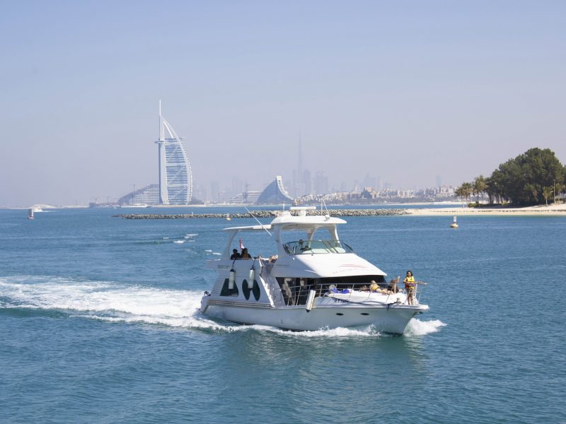 1 Hour Dubai Marina Yacht Tour