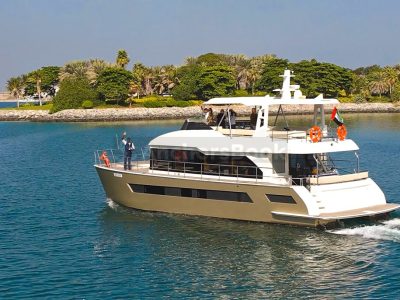 DUBAI MARINA YATCH TOUR - 1HR