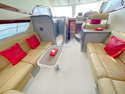 48 ft Entry Level Flybridge Yacht - 10PAX