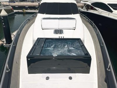 3-6 Hour Birthday Party 95ft Yacht With Jacuzzi, Cake, Decorations & Drinks Included – Dinner Optional – (Up to 50PAX)