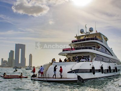 3 Hour Superyacht Experience with Live DJ, Dinner, & Drinks