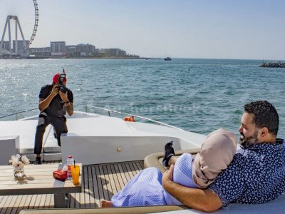 3 Hour Superyacht Experience with Live DJ, Dinner, & Drinks