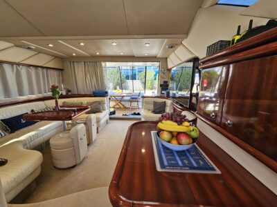Sunseeker Manhattan 48ft Flybridge Luxury Yacht (Full Day Charter With Crew)