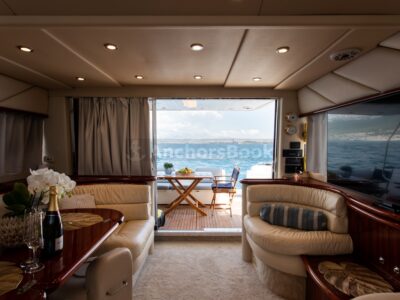 Sunseeker Manhattan 48ft Flybridge Luxury Yacht (Full Day Charter With Crew)
