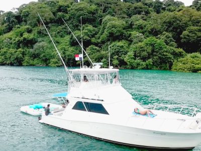 Half-Day 4 Hour Private Cruising at Panama Bay - Viking 46'