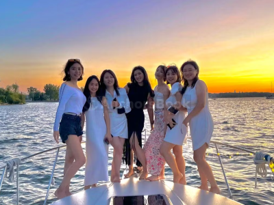 Sea Ray 40ft yacht - In Montreal Up To 15 Guests