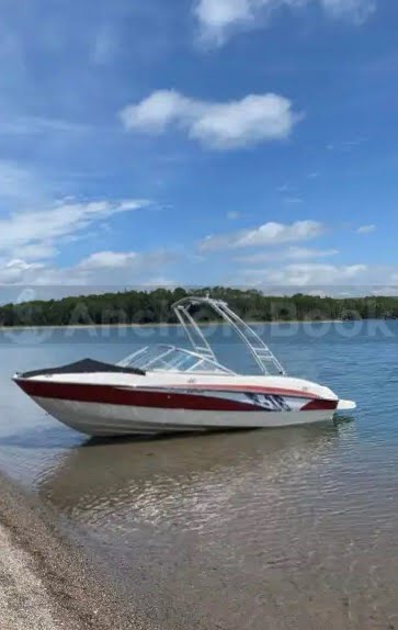 Bayliner 185 Flight Series Boat Rental - 2 Hours Minimum - Melbourne