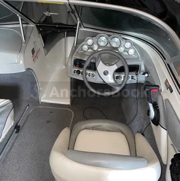 Bayliner 185 Flight Series Boat Rental - 2 Hours Minimum - Melbourne