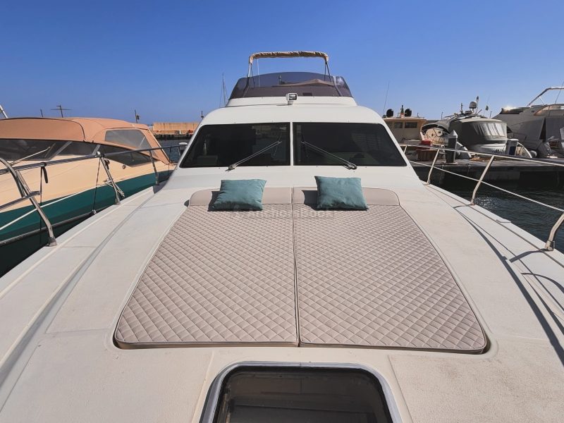 Private Yacht Daily Tour