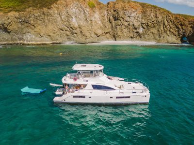 Private Morning 4 Hour Yacht Tour in Costa Rica - 51ft Leopard! (Food & Drinks included)