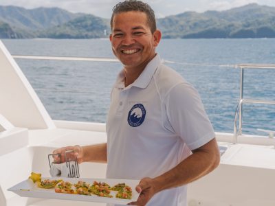 Private Morning 4 Hour Yacht Tour in Costa Rica - 51ft Leopard! (Food & Drinks included)