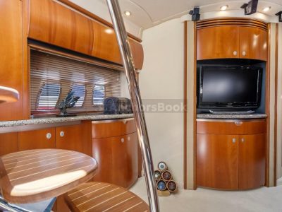 52' Sea Ray Yacht Charter for 12 people in Cancún