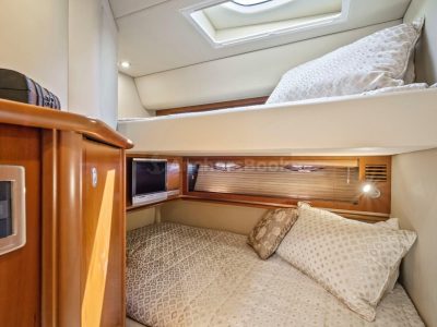 52' Sea Ray Yacht Charter for 12 people in Cancún
